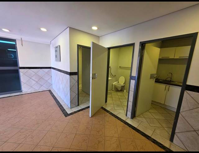 BUSINESS PROPERTY TO RENT IN MENLYN